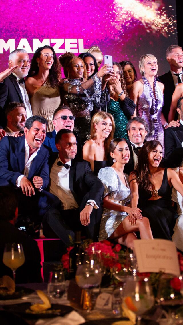 Como cada año, esta semana hemos vivido una noche mágica 💫 en la Global Gift Gala Marbella de nuestra @globalgiftfoundation 

Estos eventos son fundamentales para que nuestra querida Casa Ángeles pueda seguir con su funcionamiento. 

Este año ha sido muy especial pues gran parte del equipo de la Casa y del Campamento de verano, se sumó a la Gala como voluntari@s. 
Montamos un stand informativo, vendimos rifa y participamos tod@s de forma activa para recaudar fondos para nuestra Casa. 

¡Muchísimas gracias a tod@s! 

Gracias a @globalgiftfoundation y su fundadora @mariarbravo , a vuestra colaboración con donaciones y a el apoyo de empresas y empresarios solidarios y comprometidos con nuestro proyecto como @zazoumarbella @mamzelmarbella y @notablumarbella 

Gracias a @miuc_university por ofrecernos su parking para que las familias puedan tener un acceso más fácil a nuestro centro.

Gracias @ayuntamientomarbella que subvencionar parte de los gastos corrientes de #CasaAngeles 

¡Muchísimas gracias a tod@s!
❤️🏡❤️

#CasaAngeles
#CasaGlobalGift 
#GlobalGiftFoundation
#Marbella
#KidsMarbella 
#MarbellaKids
#MarbellaEnFamilia
#MarbellaFamily
#Inclusion 
#MarbellaInclusiva
#TalleresInclusivos